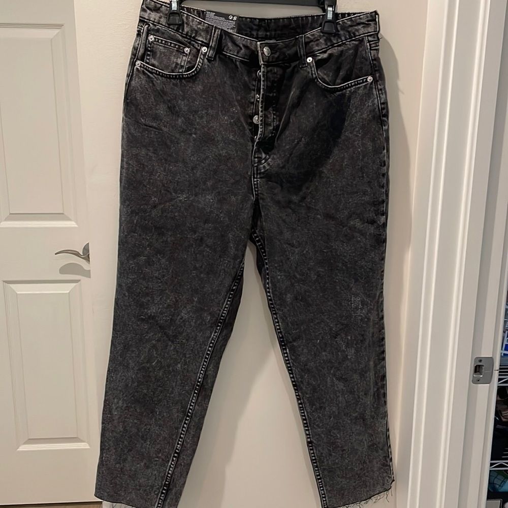 Divided Black acid wash Mom Jeans High waist ankle length size 14